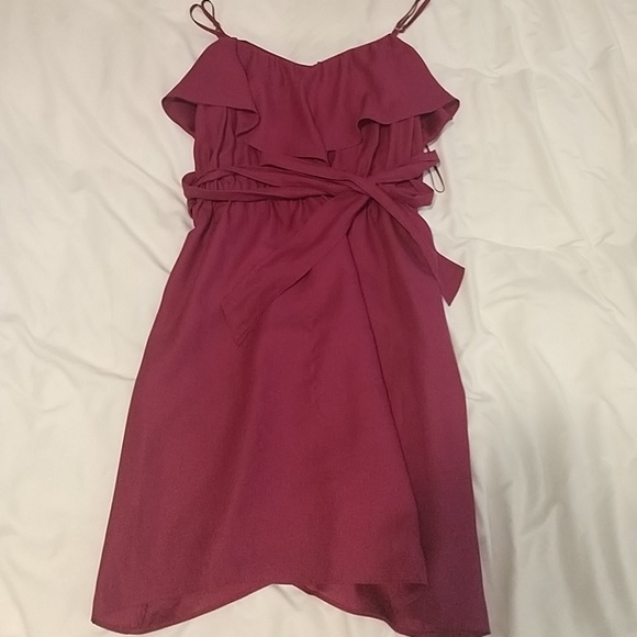 American Eagle Outfitters Dresses & Skirts - Lovely magenta dress